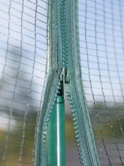 Pest-Free Garden 10 Pest-Free Garden -Outdoor Garden Care 8594283 0195 tif