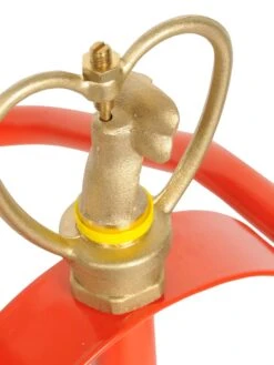 Wheeled Sprinkler Sled -Outdoor Garden Care 8610520 10V tif