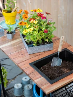 Small Space Potting Table -Outdoor Garden Care 8611003 028