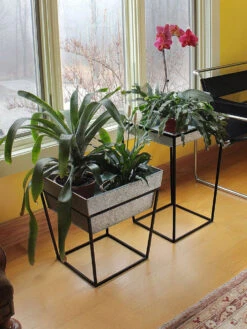 Achla Designs Arne Plant Stand -Outdoor Garden Care 8612899 02v